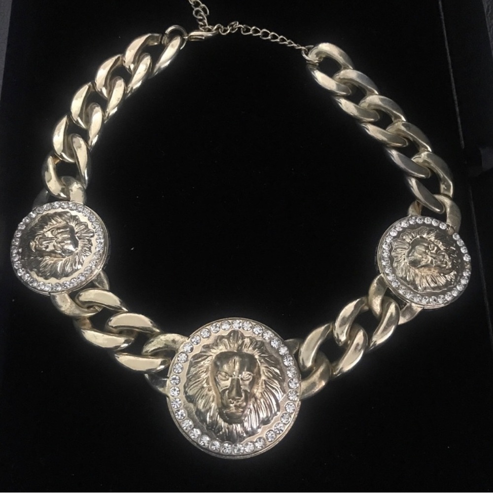 Gold Medusa Chunky Chain Choker